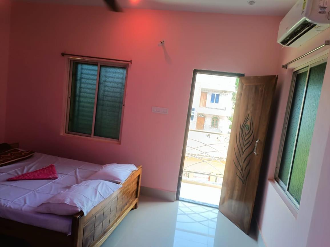 Hotel Dream Light ! ปูรี ภายนอก รูปภาพ